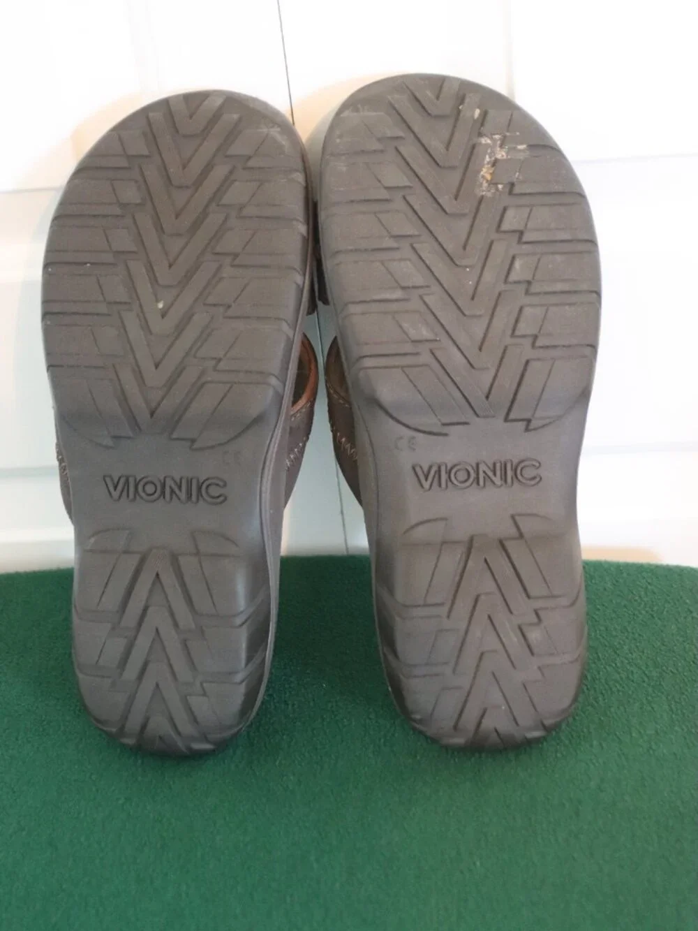 Vionic Men's Adam Sandals Size 10 Brown